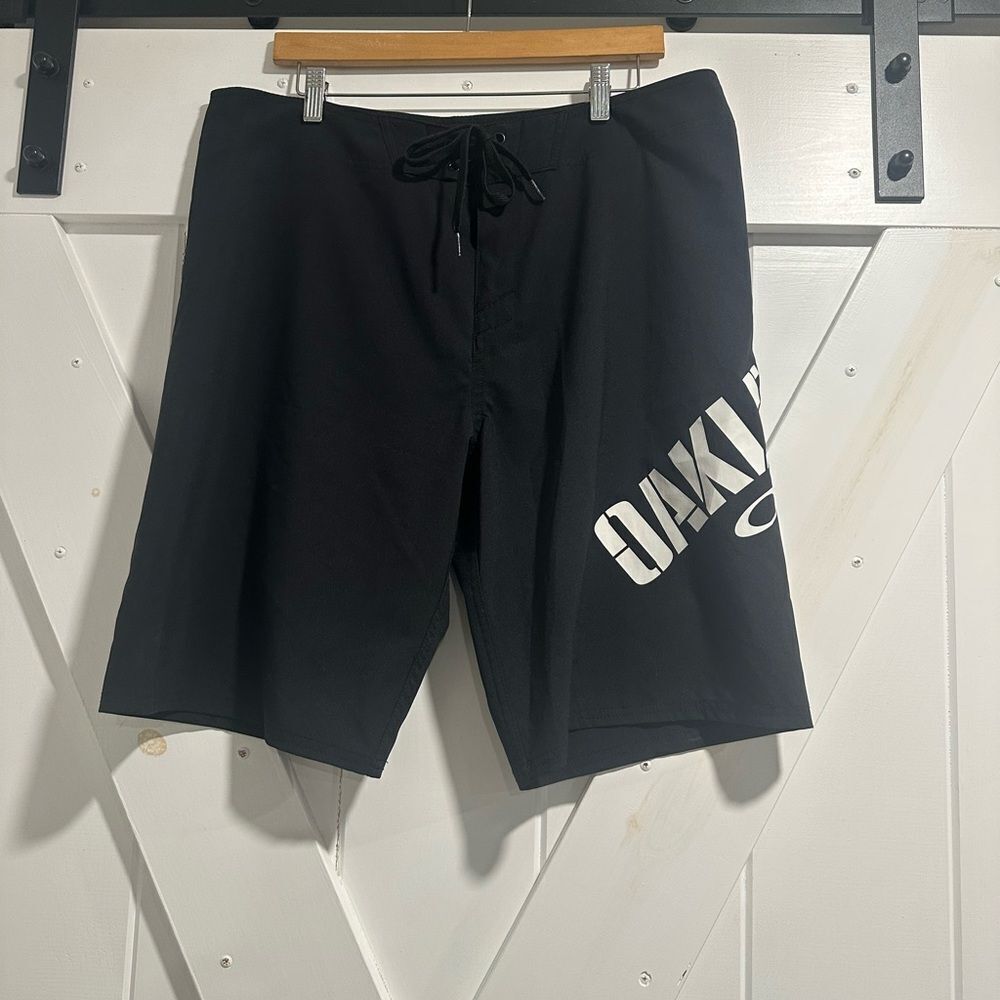 Oakley Men's Black Board Shorts